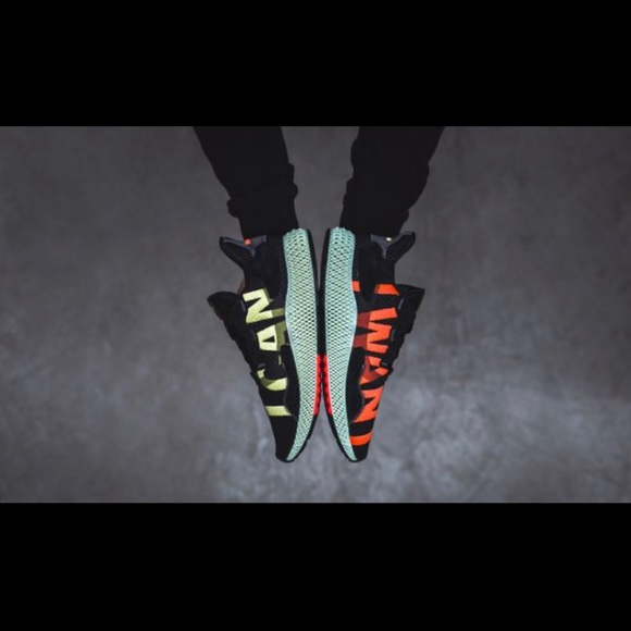 Adidas - Picture 2 of 3